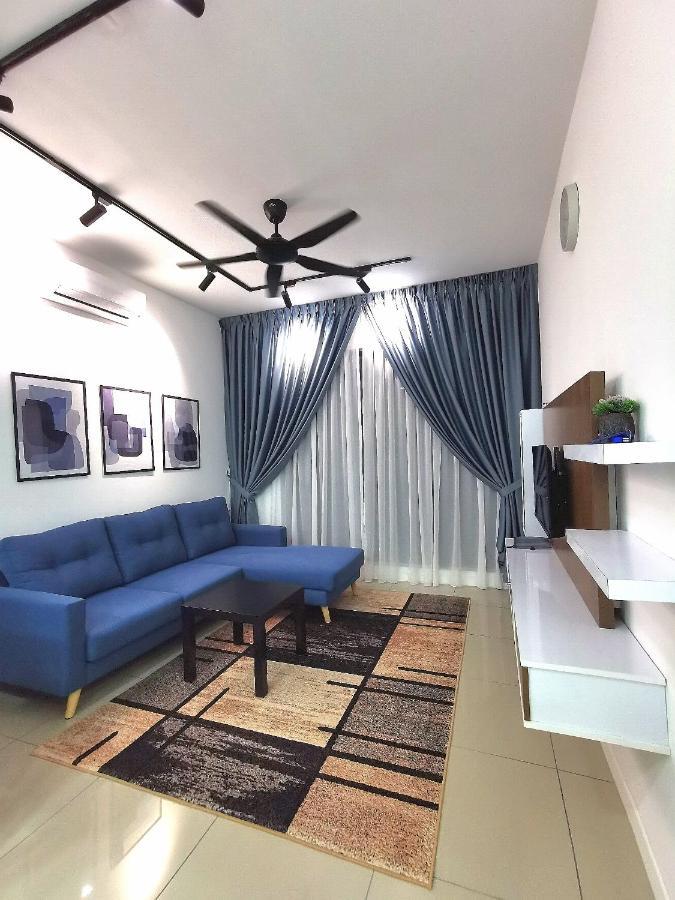 Stayje Putrajaya, 5 Minutes To Ioi City Mall, Wifi , Netflix, Free Parking Esterno foto